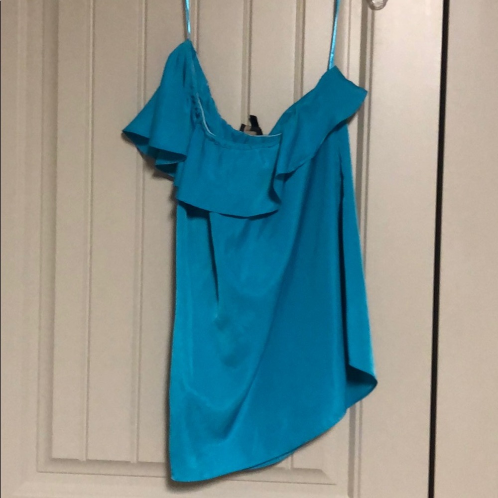 One Shoulder shirt